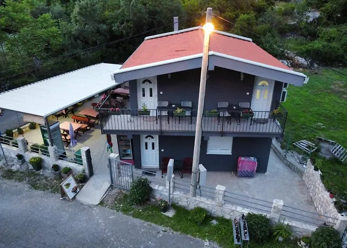 Apartments Nino Skadar Lake