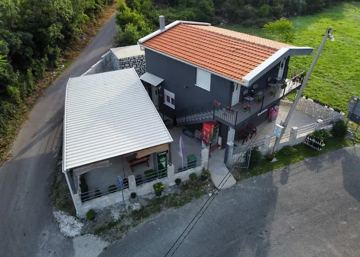 Apartments Nino Skadar Lake